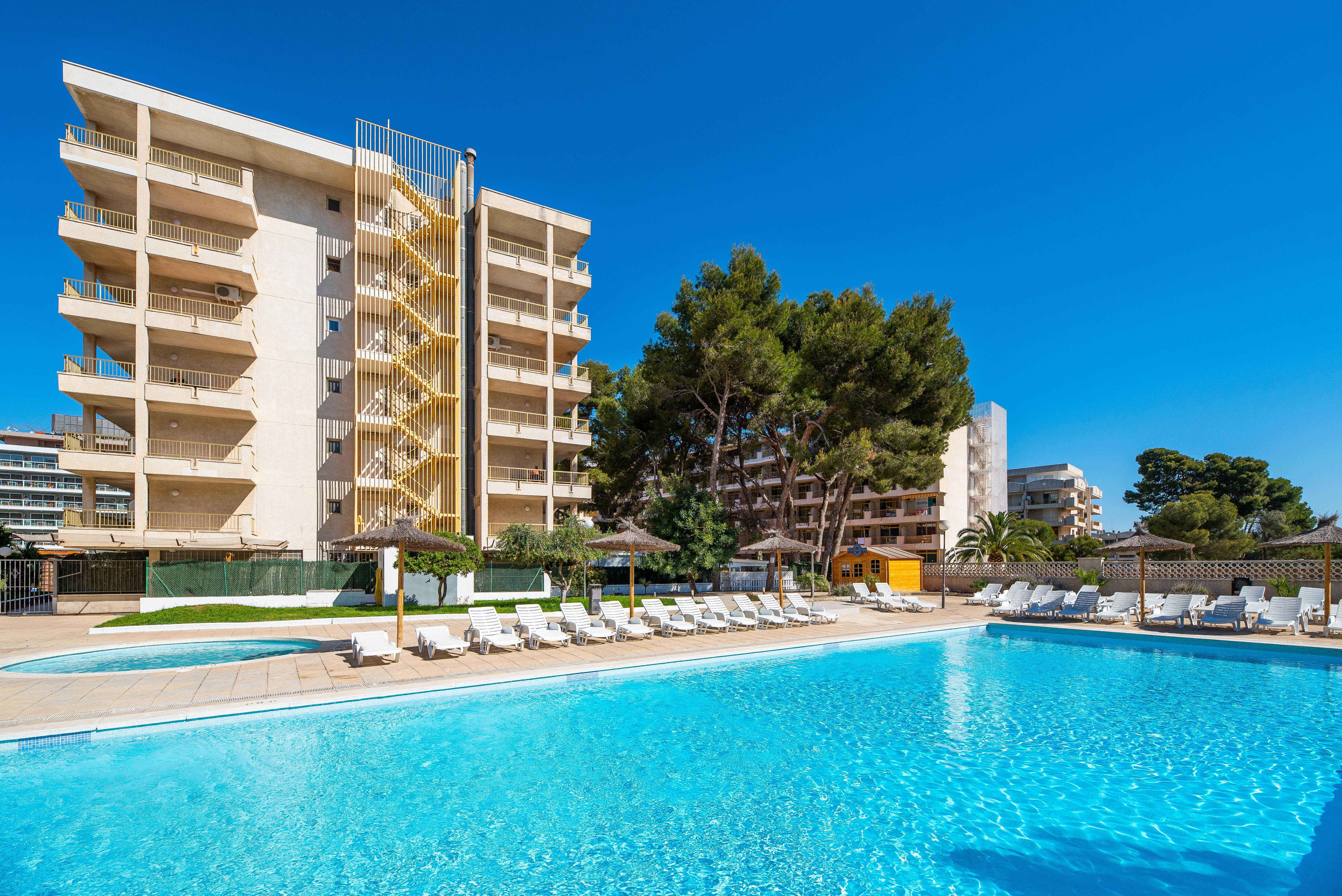 Апартаменты Vendrell Салоу Экстерьер фото